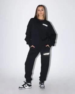 Carre Premium Motion Crewneck Black -Culture kings 02036093 YB001 womens 0040