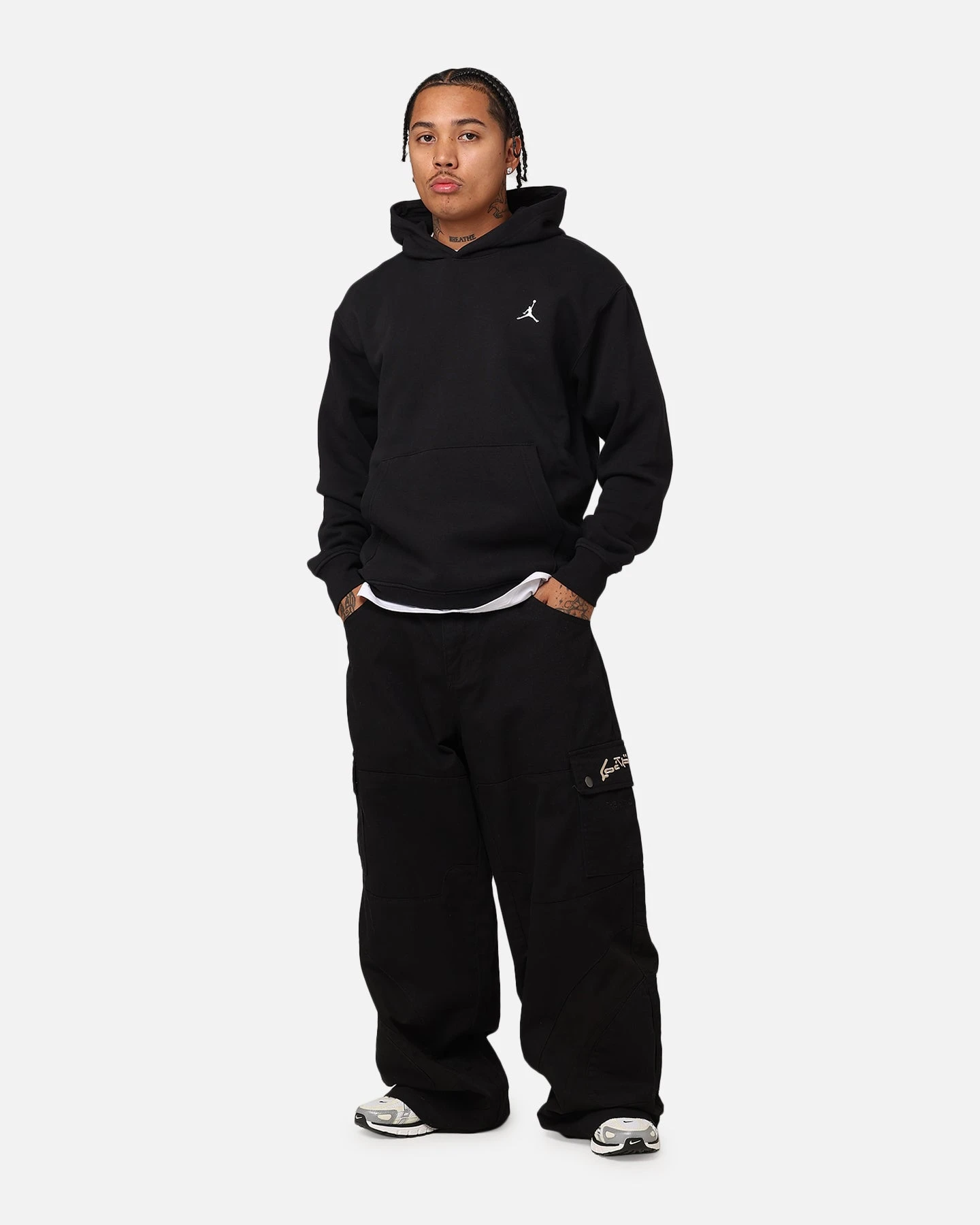 Jordan Essentials Fleece Pullover Black/Black/White 4 Jordan Essentials Fleece Pullover Black/Black/White - Image 2