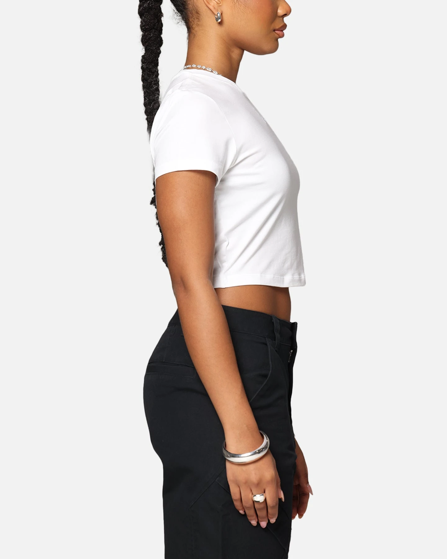 Nike Women's Sportswear Chill Knit Crop T-Shirt White/White 6 Nike Women's Sportswear Chill Knit Crop T-Shirt White/White - Image 4