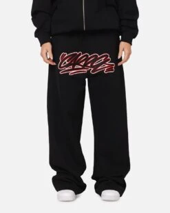 Carre Terrace Trackpants Black