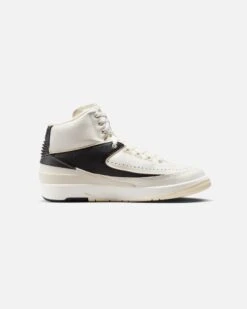 Jordan Women's Air Jordan 2 Retro Sail/Coconut 13 Jordan Women's Air Jordan 2 Retro Sail/Coconut -Culture kings 05011250 YS836 default 0040
