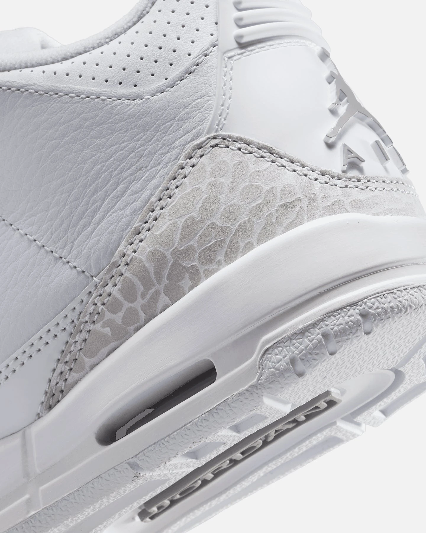 Jordan Kids' Air Jordan 3 Retro "Pure Money" (GS) White/Silver 10 Jordan Kids' Air Jordan 3 Retro "Pure Money" (GS) White/Silver - Image 8