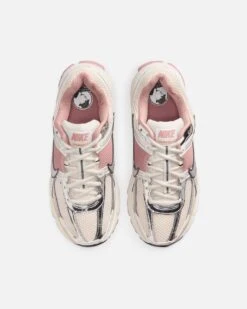 Nike Women's Zoom Vomero 5 Sail/Sail/Pearl White-Particle Pink 16 Nike Women's Zoom Vomero 5 Sail/Sail/Pearl White-Particle Pink -Culture kings 05013447 YS132 default 0070