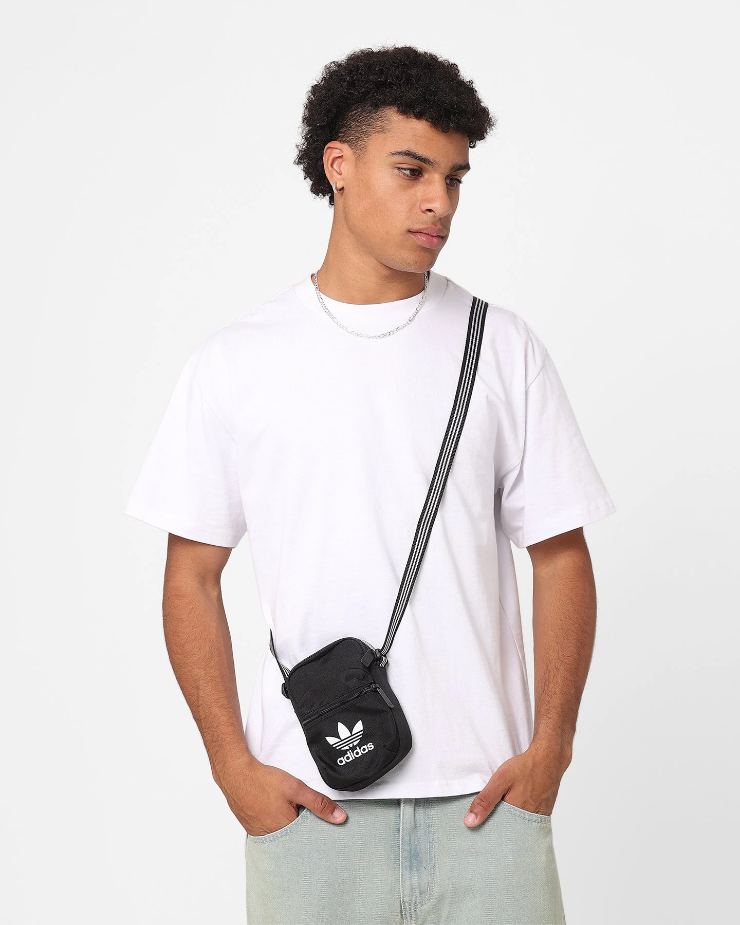 Adidas Adicolour Classic Festival Bag Black 3 Adidas Adicolour Classic Festival Bag Black