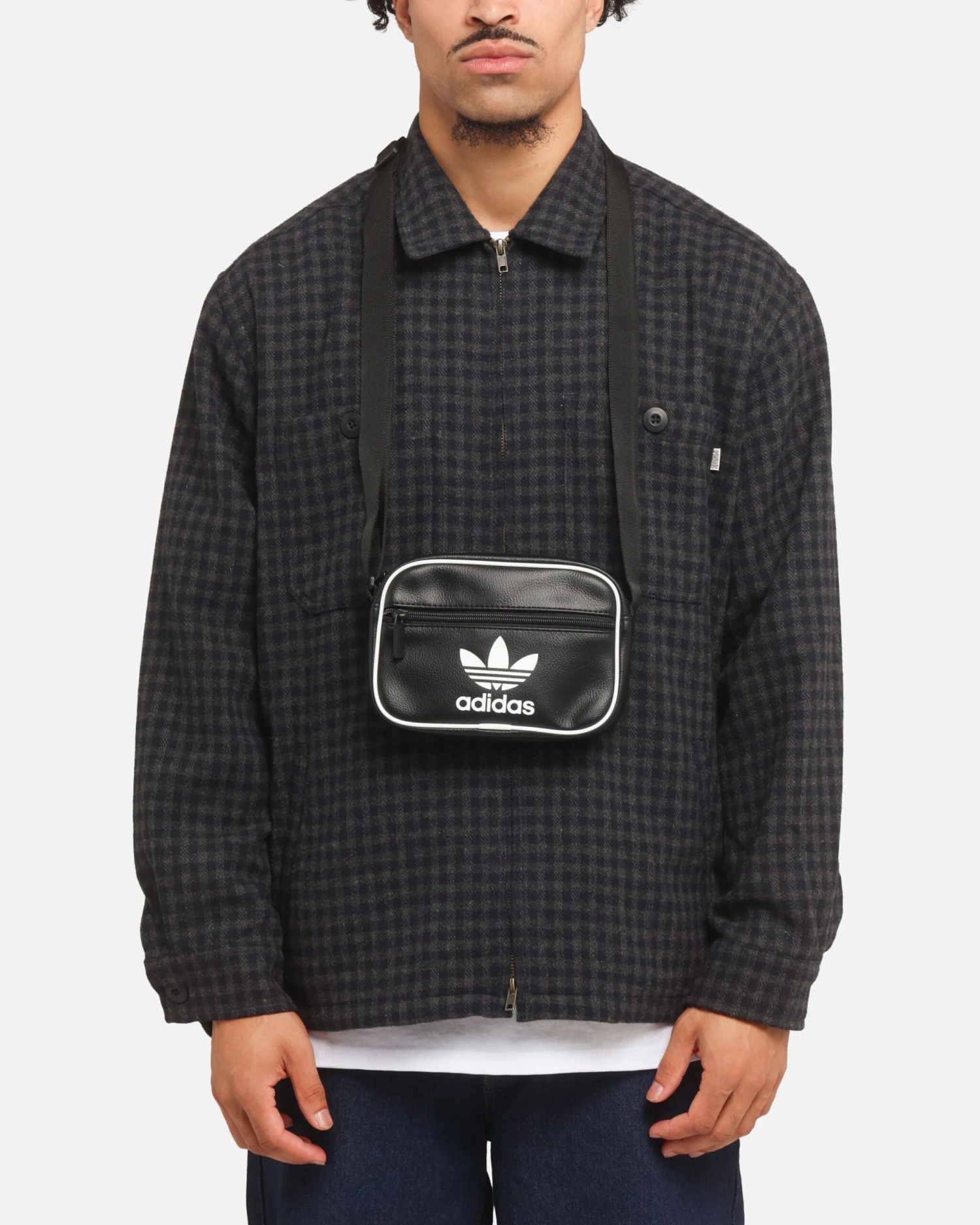 Adidas Adicolor Classic Mini Airliner Bag Black 4 Adidas Adicolor Classic Mini Airliner Bag Black - Image 2