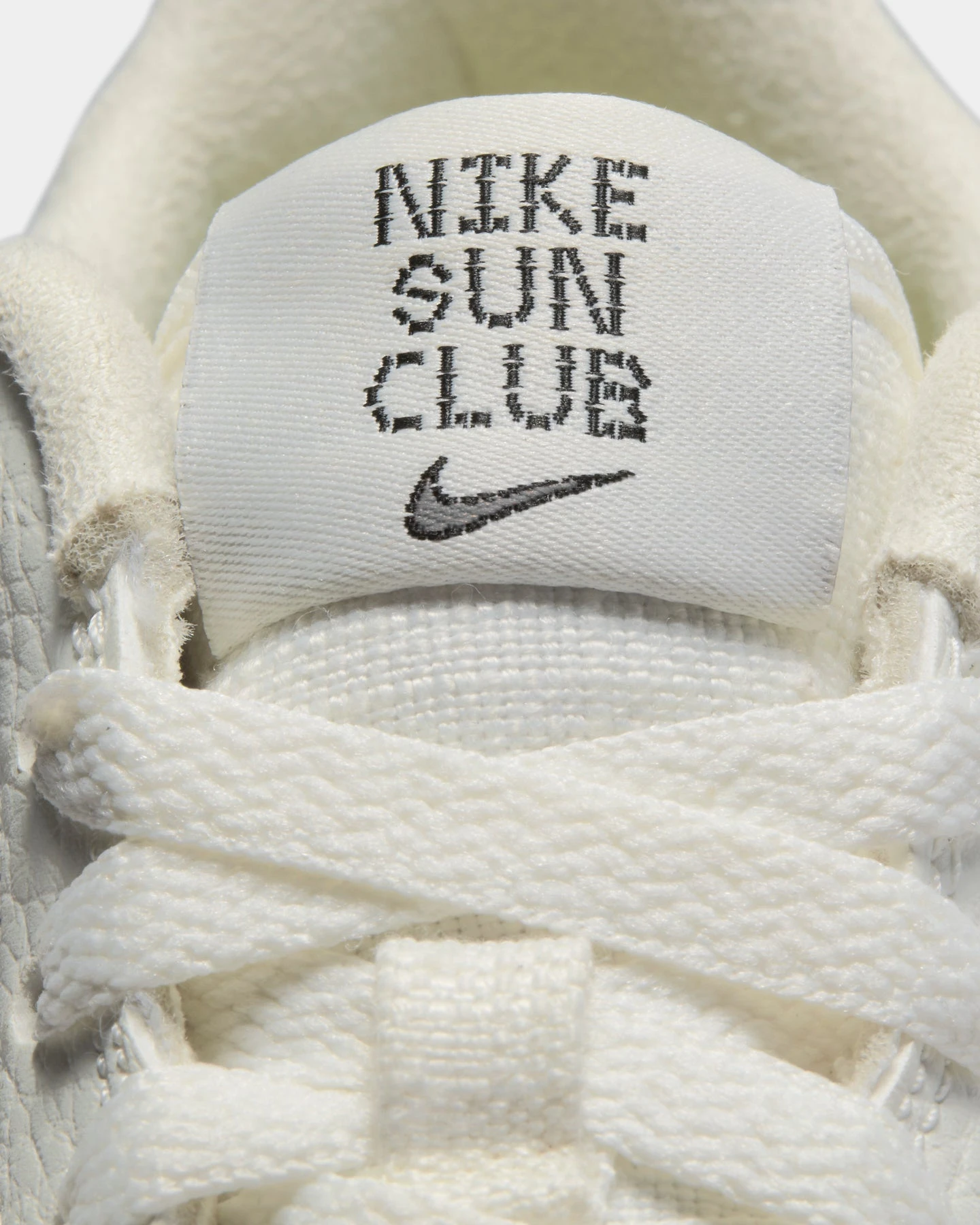 Nike Kids' Air Force 1 LV8 (GS) Sail/Sanded Gold 10 Nike Kids' Air Force 1 LV8 (GS) Sail/Sanded Gold - Image 8